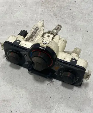 Renault Megane II Climate control unit 6942000 666445V