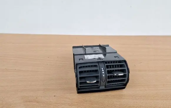 Mercedes-Benz C W203 Rear air vent grill A2038300454