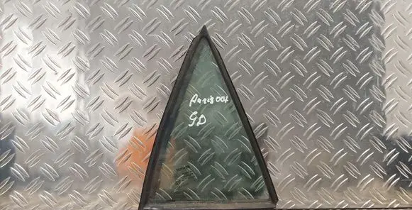 Toyota Auris 150 Rear vent window glass 43R00097