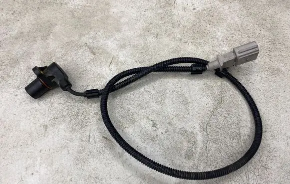 Audi A4 S4 B7 8E 8H Crankshaft position sensor 0261210 0261210177