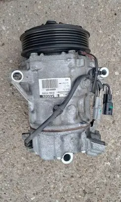 Renault Captur Air conditioning (A/C) compressor (pump) 926009126R