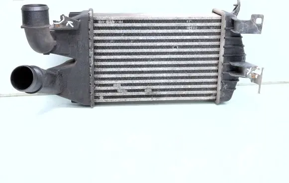 Opel Astra H Intercooler radiator 13213402