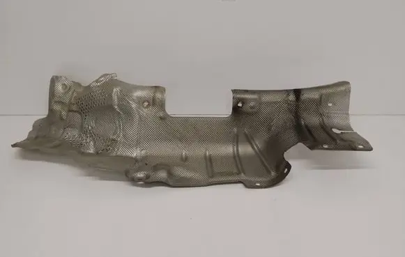 Mercedes-Benz GL X166 Exhaust heat shield A1666821400