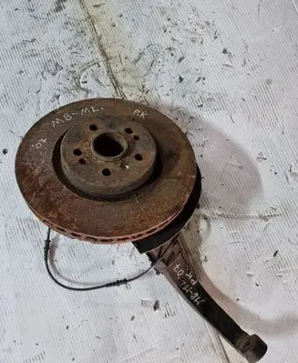 Mercedes-Benz ML W164 Front wheel hub NOCODE