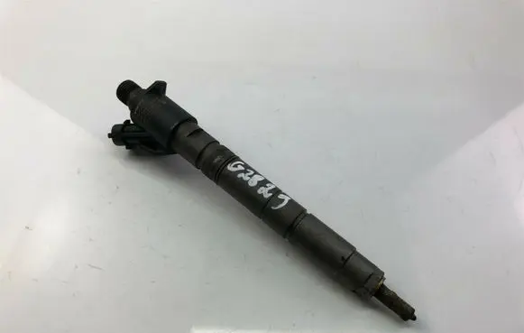 Volvo XC70 Fuel injector 31272690 G2829