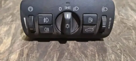 Volvo V70 Light switch 30739415