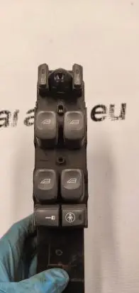 Volvo V70 Electric window control switch 9452959
