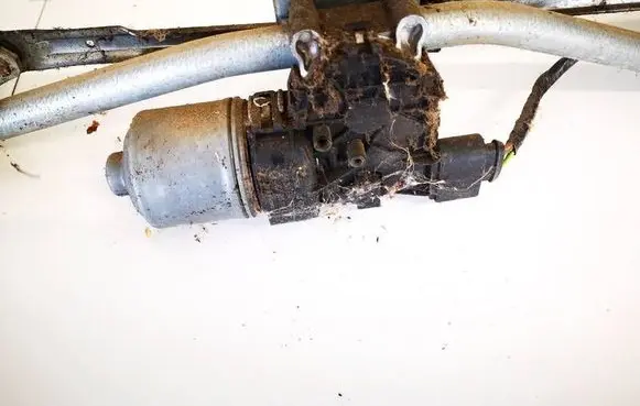 Volkswagen Polo IV 9N3 Wiper motor 6q1955119a 0390241524