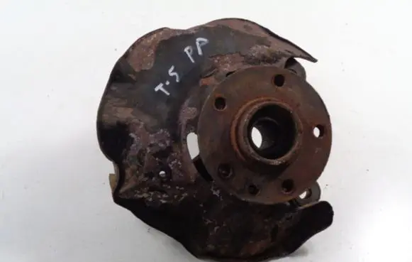 Front wheel hub spindle knuckle