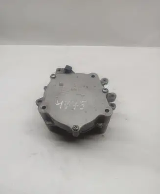 Volkswagen Jetta VI Vacuum pump 06K145100J YA7170216 000124