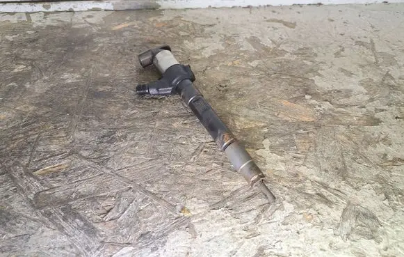 Mitsubishi Outlander Fuel injector 1465A323 04S10270