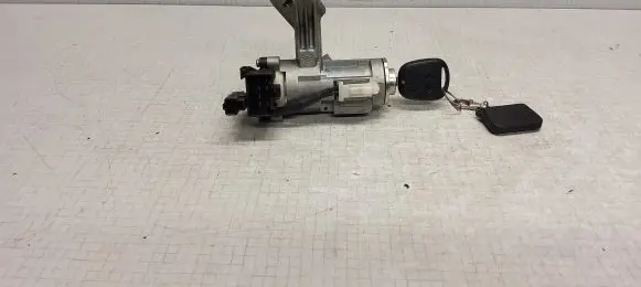 Toyota Corolla E120 E130 Ignition lock