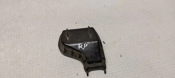 Audi A4 S4 B6 8E 8H Headlight/headlamp dust cover