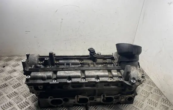 Mercedes-Benz R W251 Engine head A6420109820