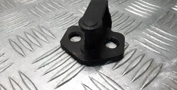 Jaguar S-Type Front door lock loop/hook striker 
