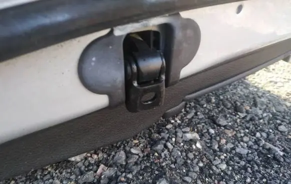 BMW 5 GT F07 Rear door check strap stopper