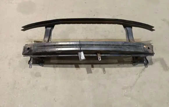 Volkswagen PASSAT B6 Front bumper cross member 