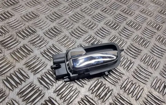 Hyundai i20 (PB PBT) Front door interior handle 826101J000