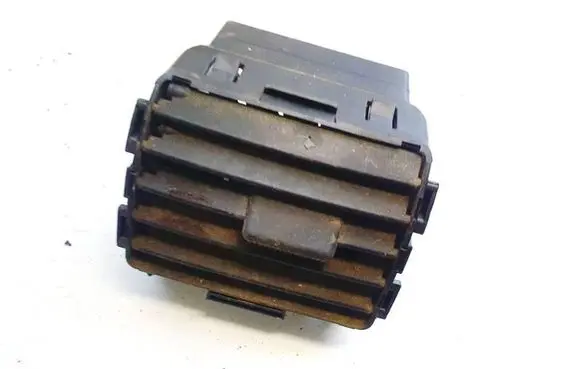 Suzuki Ignis Dash center air vent grill 7361186g00 73611-86g00