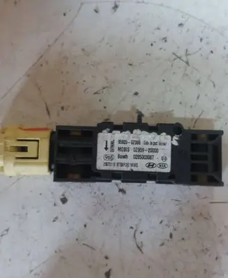 KIA Sportage Airbag deployment crash/impact sensor 0285003067