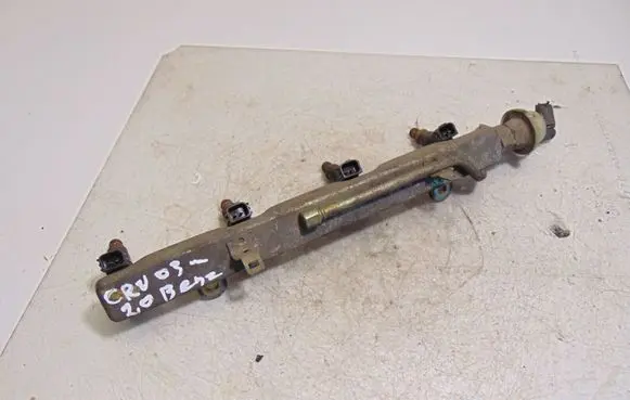 Honda CR-V Fuel main line pipe