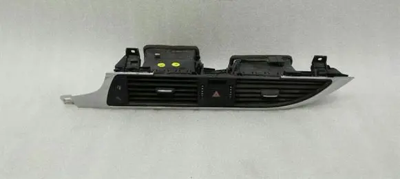 Audi A7 S7 4G Dash center air vent grill 4G1820951