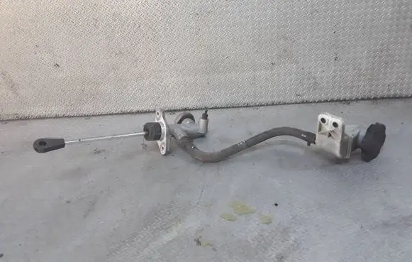 Chevrolet Captiva Clutch master cylinder C05100805