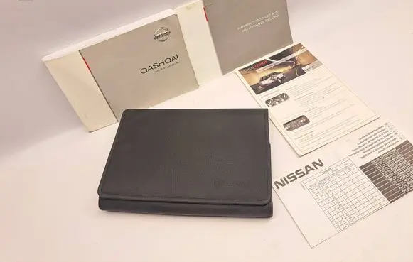 Nissan Qashqai Owners service history hand book 