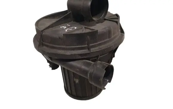 Volkswagen Golf V Secondary air pump 06A959253B 06A131333C
