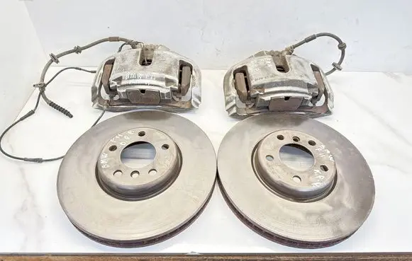 BMW 5 F10 F11 Brake discs and calipers set BMW6036