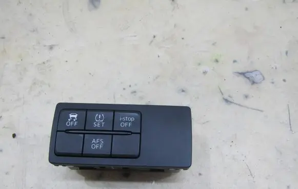 Mazda 3 III Other switches/knobs/shifts KRIS235789