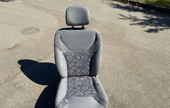 Renault Trafic II (X83) Front driver seat
