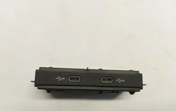 Cupra Formentor USB socket connector 5NA035736