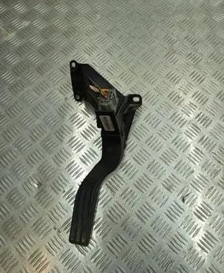 Ford Mondeo Mk III Accelerator throttle pedal 2S719F836DA 534900000254