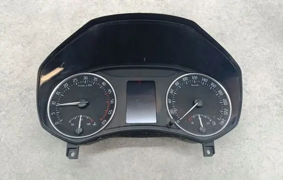 Skoda Octavia Mk2 (1Z) Speedometer (instrument cluster)