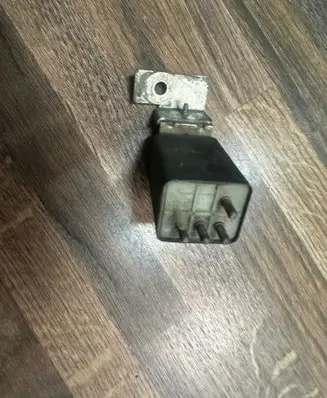 Mercedes-Benz E W124 Other relay 0015427619 898592