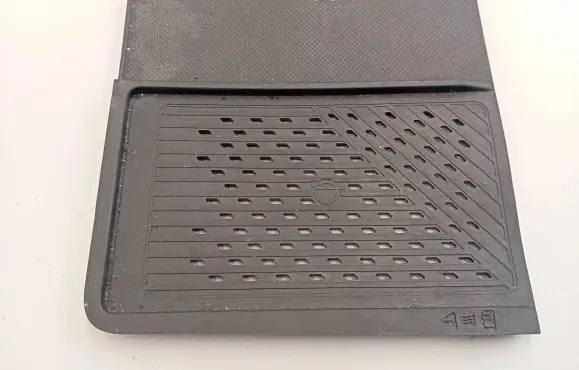 Hyundai Ioniq 5 Central console drawer/shelf pad 95570GI000