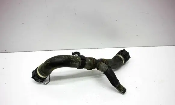 Audi Q7 4L Engine coolant pipe/hose 4L0121051B