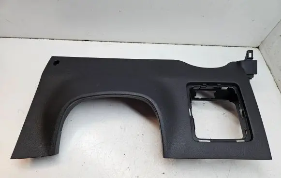 KIA Sportage Dashboard lower bottom trim panel 84750F1000