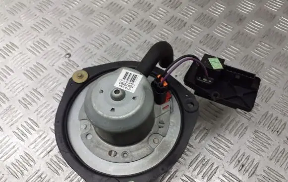 Pontiac Trans Sport Front door blower motor 52472567