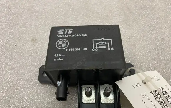 BMW 3 G20 G21 Coolant fan relay 9198302