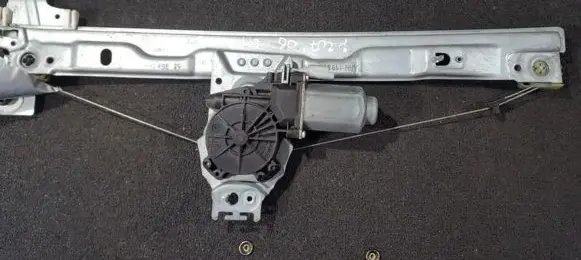 Peugeot 207 Sliding door window regulator with motor 9681182280