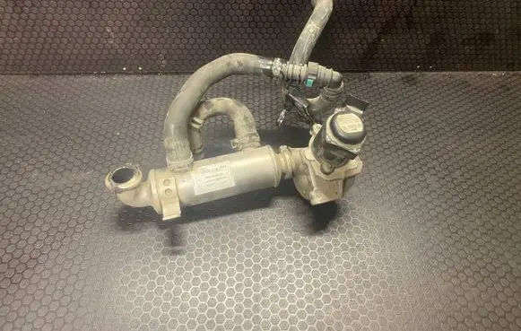 Ford Fiesta EGR valve cooler 2S6Q9F464AB VP1U3H9P445AF
