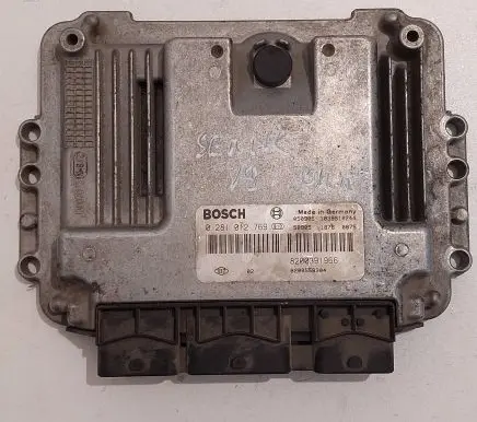 Renault Scenic II - Grand scenic II Engine control unit/module 8200558304 0281012769 8200391966
