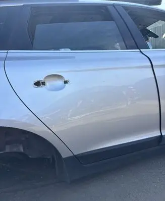Volvo XC60 Rear door