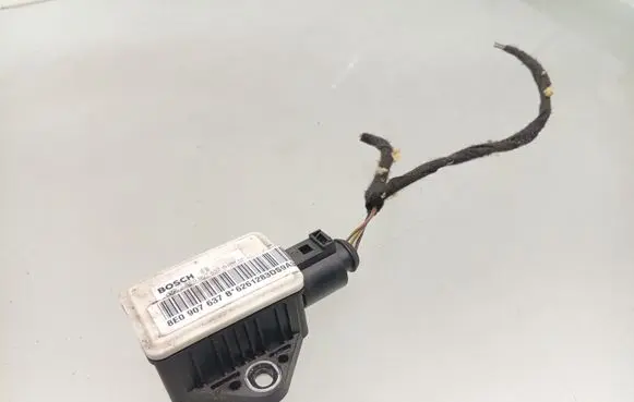 Audi A4 S4 B7 8E 8H ESP acceleration yaw rate sensor 8E0907637B