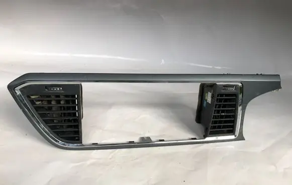 Seat Ateca Dash center air vent grill 576820951