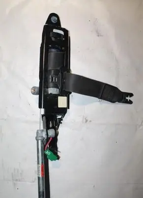 Volvo XC60 Front seatbelt 39811171
