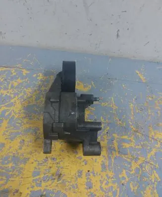 Volkswagen Touran I Alternator belt tensioner 03G903315A