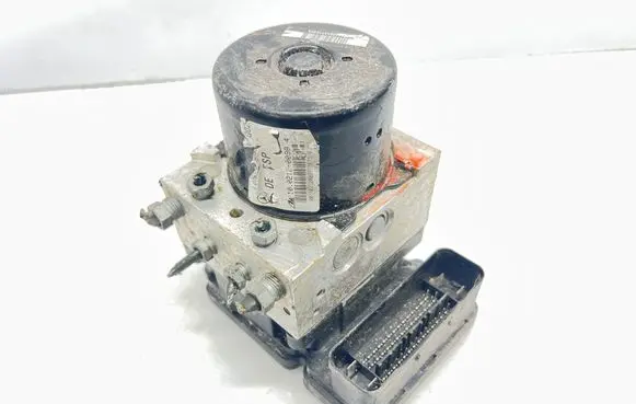 Mercedes-Benz C W204 ABS Pump A2045454732